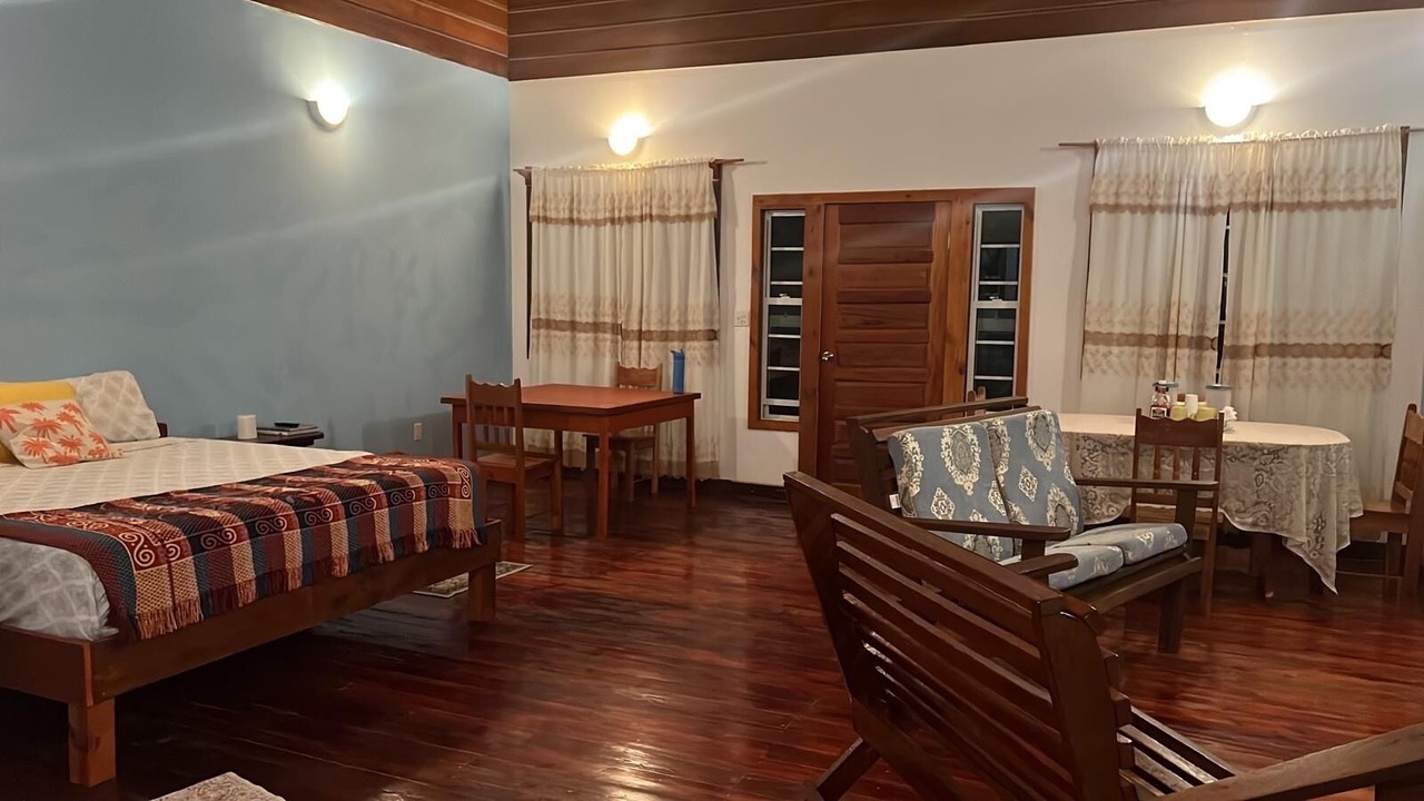 Photo of Bedroom in Glovers Reef Atoll