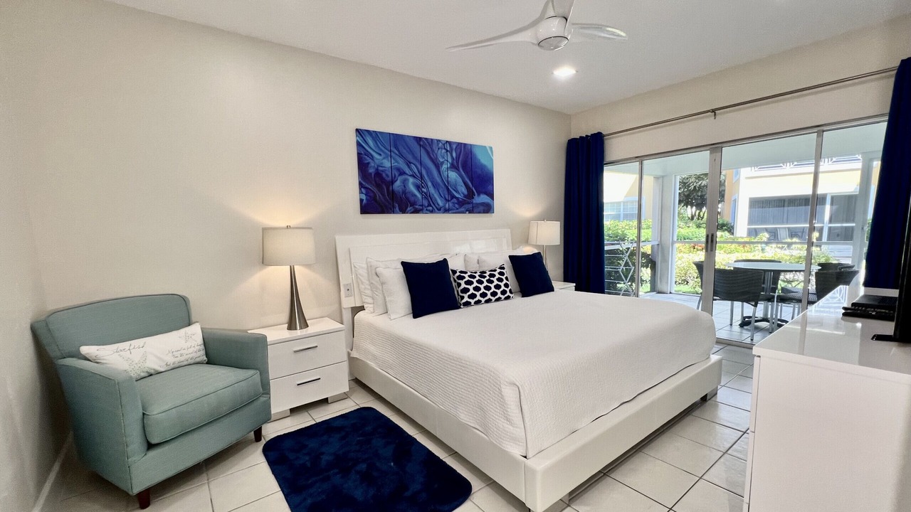Photo of Bedroom in Seven Mile Beach