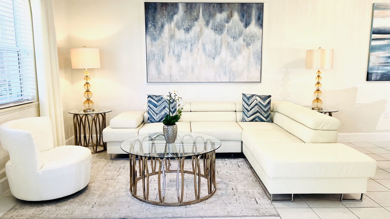 Photo of Livingroom in Seven Mile Beach