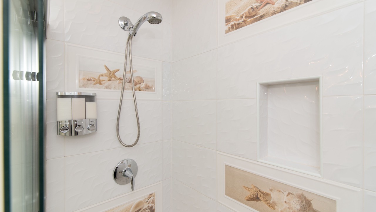 Photo of Bathroom in Seven Mile Beach