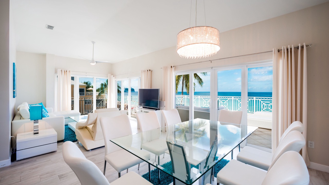 Photo of Livingroom in Seven Mile Beach