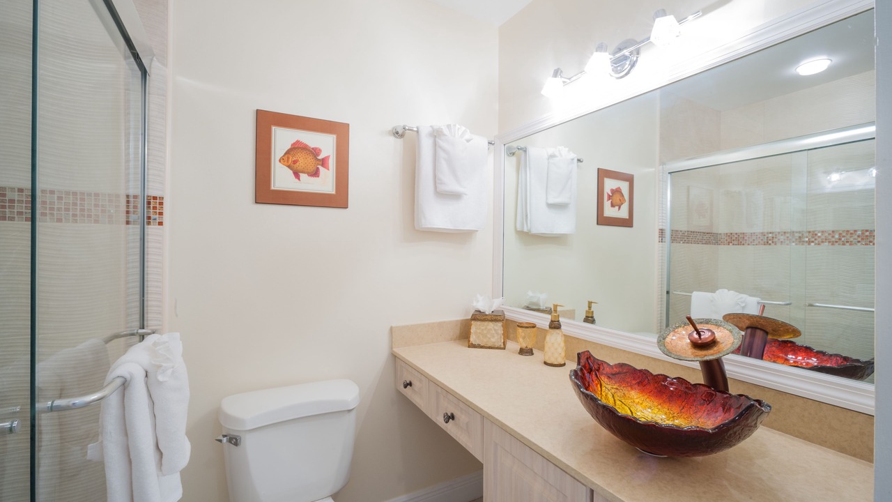 Photo of Bathroom in Seven Mile Beach