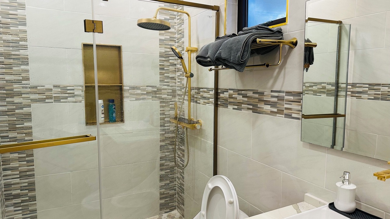 Photo of Bathroom in Runaway Bay