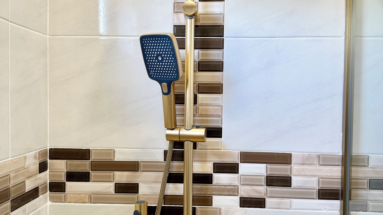 Photo of Bathroom in Runaway Bay