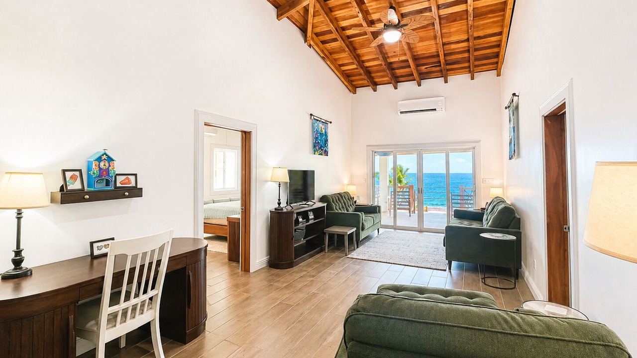 Photo of Livingroom in Hopkins