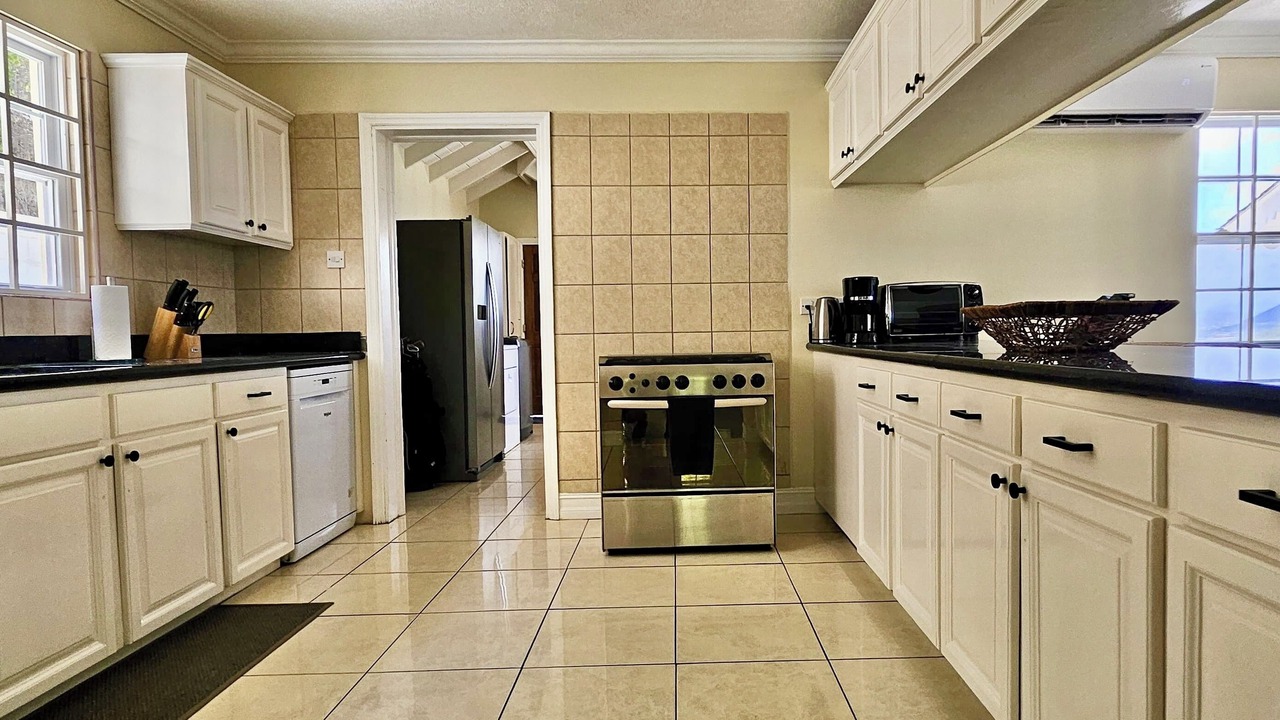 Photo of Kitchen in Saline Point