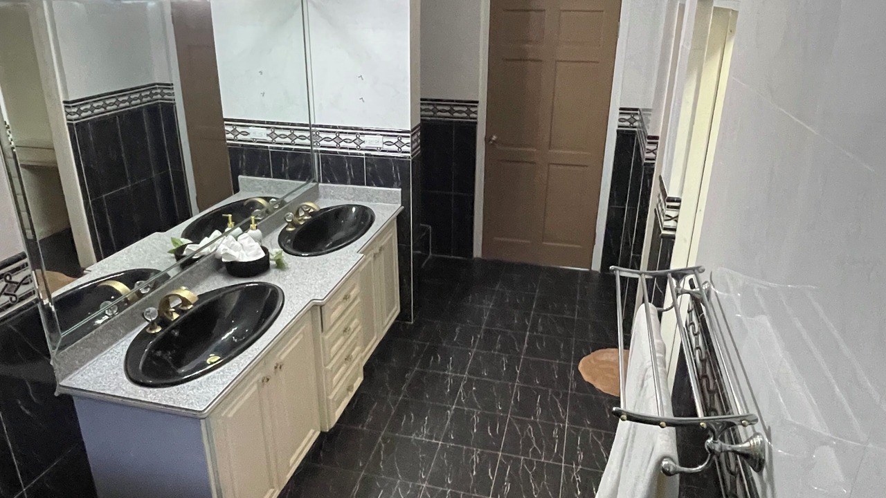 Photo of Bathroom in Jack's Hill