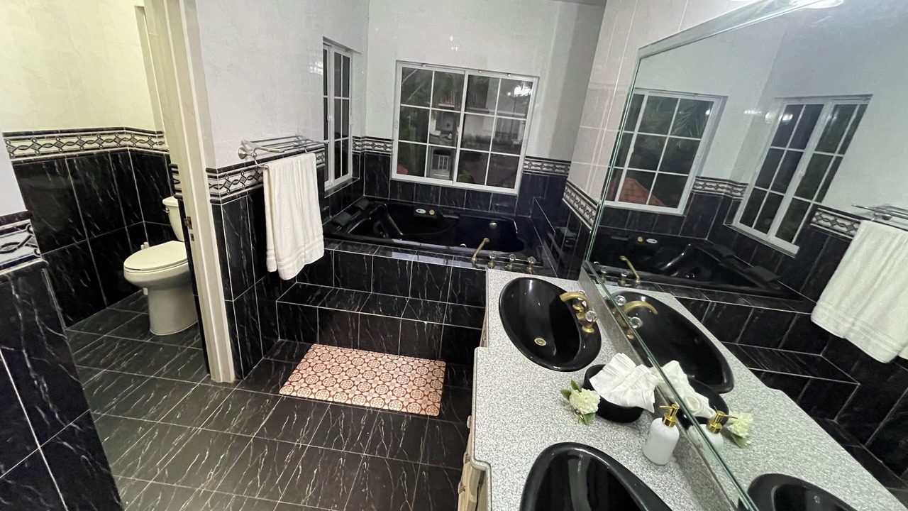 Photo of Bathroom in Jack's Hill