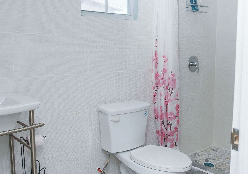 Photo of Bathroom in Falmouth Harbour