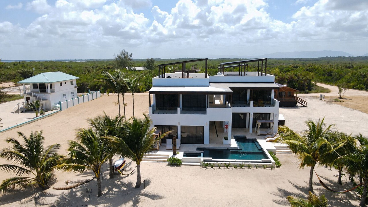 Photo of Others in Caribbean Way
