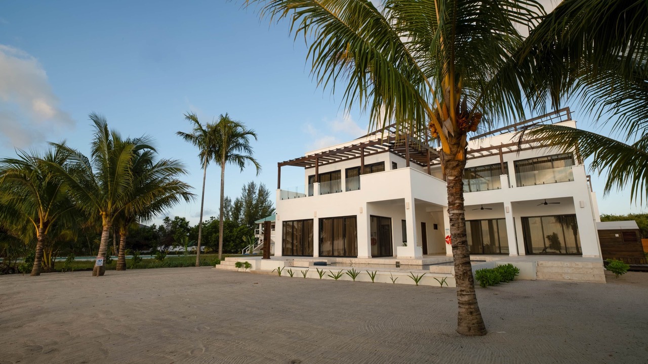 Photo of Others in Caribbean Way