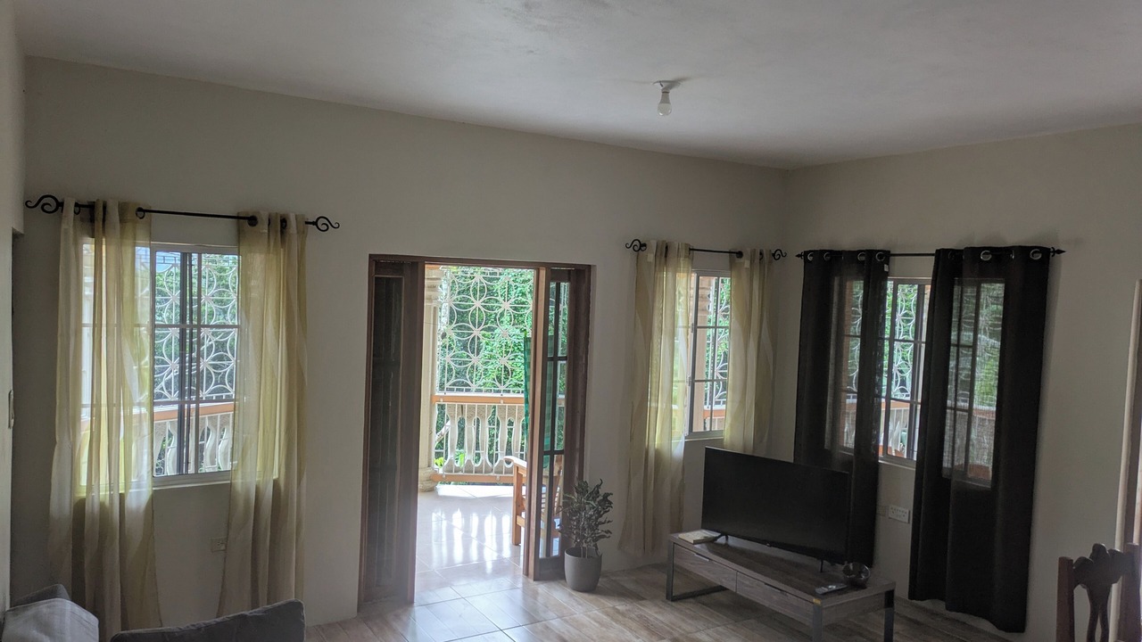 Photo of Livingroom in Stewart Town