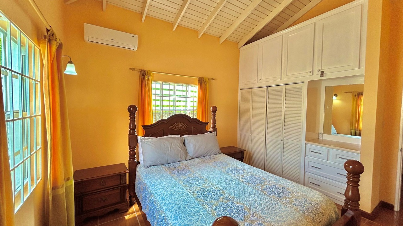 Photo of Bedroom in Mount Pleasant Bay