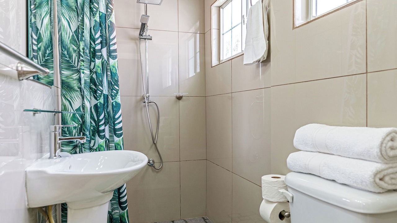 Photo of Bathroom in Ponton