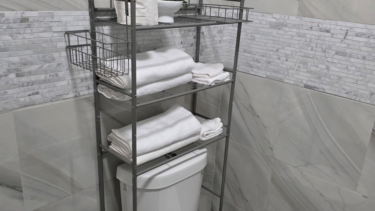 Photo of Bathroom in Happy Grove