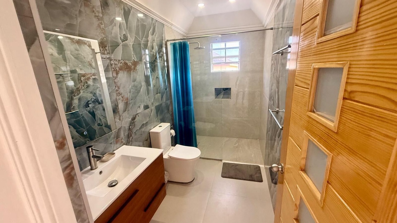 Photo of Bathroom in Gibbons Boggs