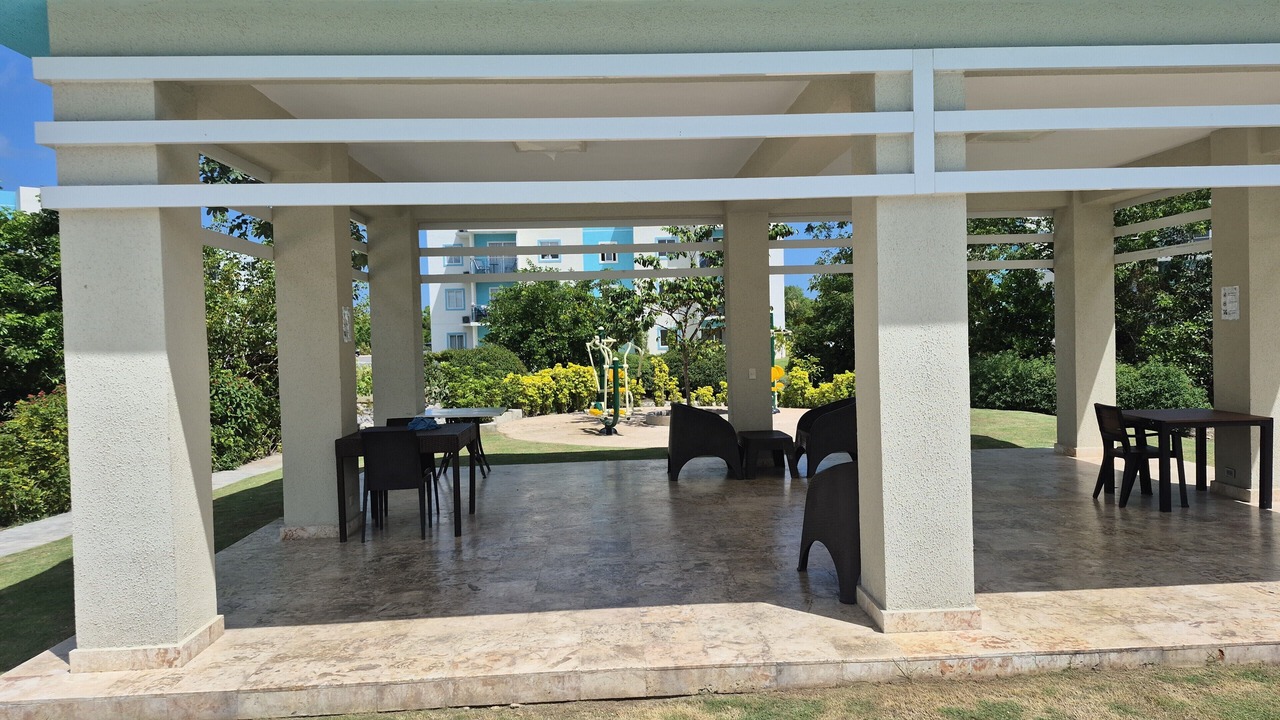 Photo of Outdoor in Veron