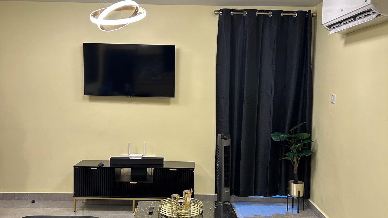 Photo of Livingroom in Eden Gardens