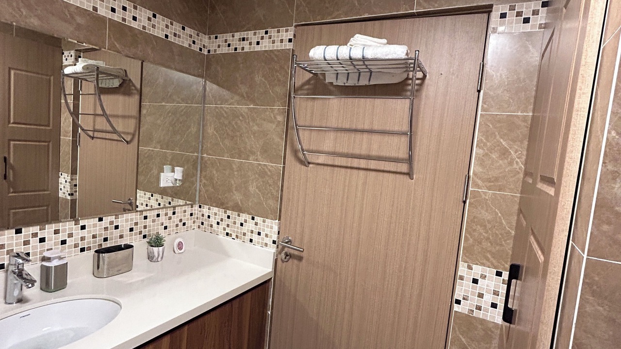 Photo of Bathroom in Eden Gardens