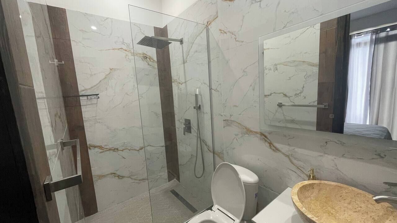 Photo of Bathroom in Eastwood Park