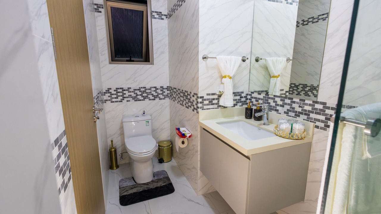 Photo of Bathroom in Eden Gardens