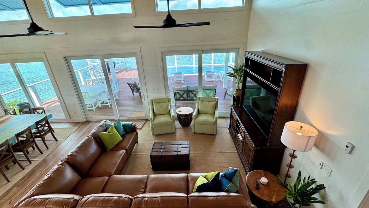 Photo of Livingroom in Hope Town