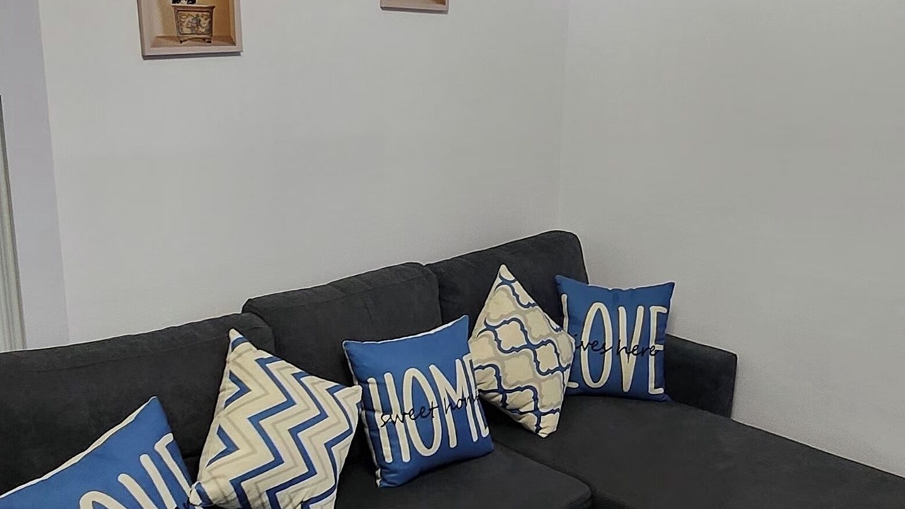 Photo of Livingroom in Eden Gardens