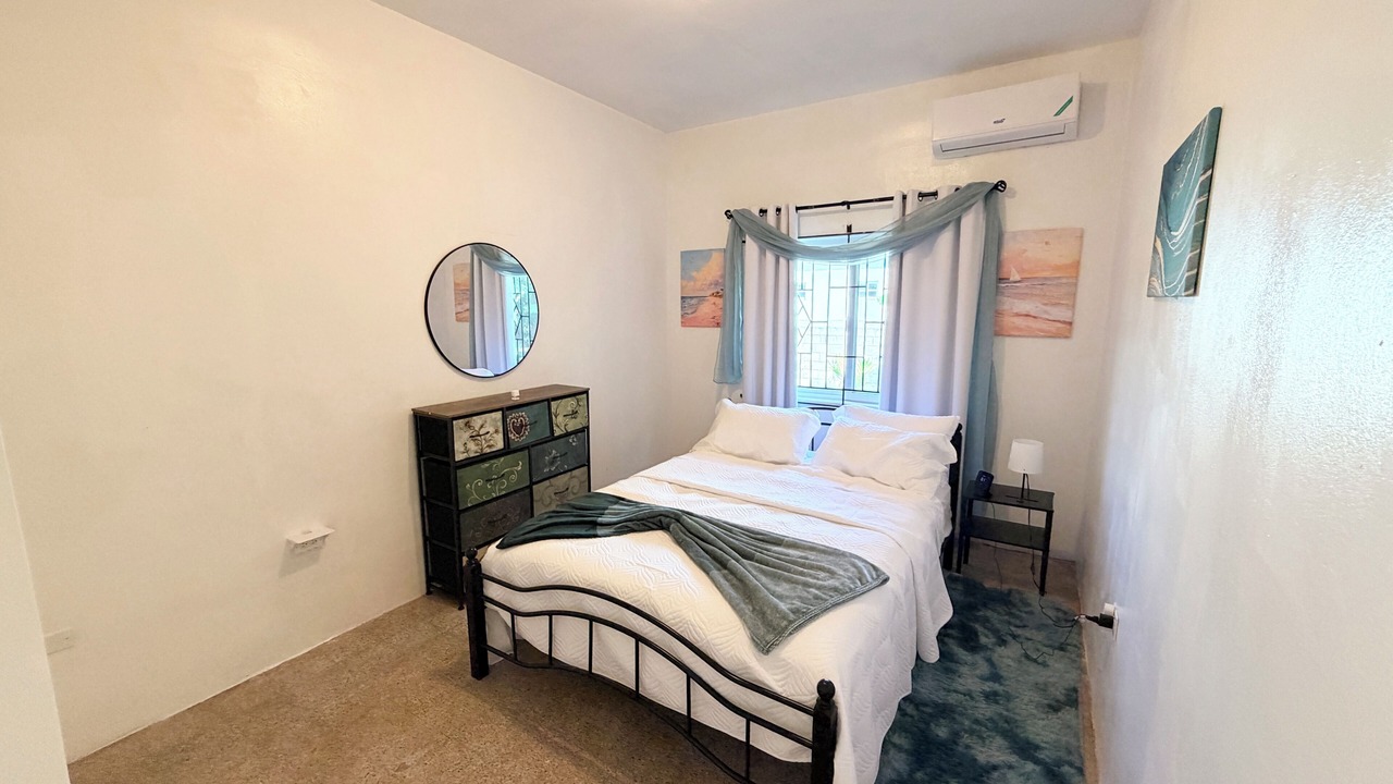 Photo of Bedroom in Moore Town