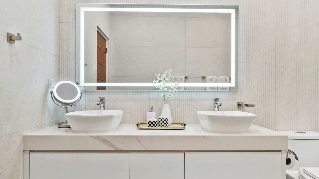 Photo of Bathroom in Ponton