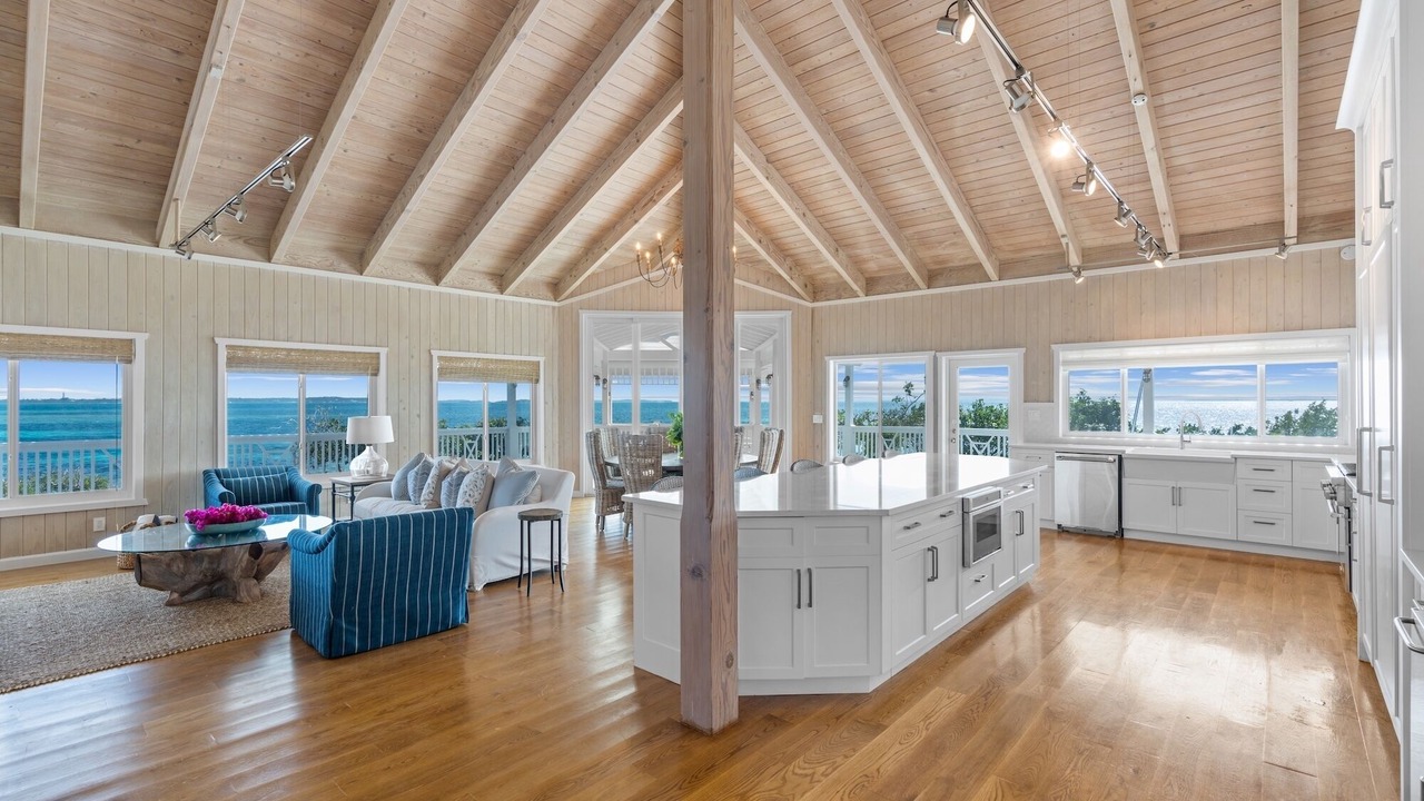 Photo of Livingroom in Hope Town
