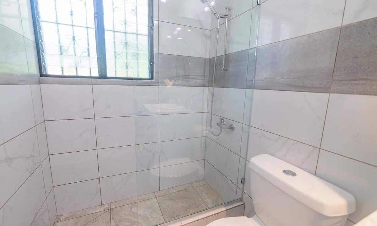 Photo of Bathroom in Urbanizacion Tavarez