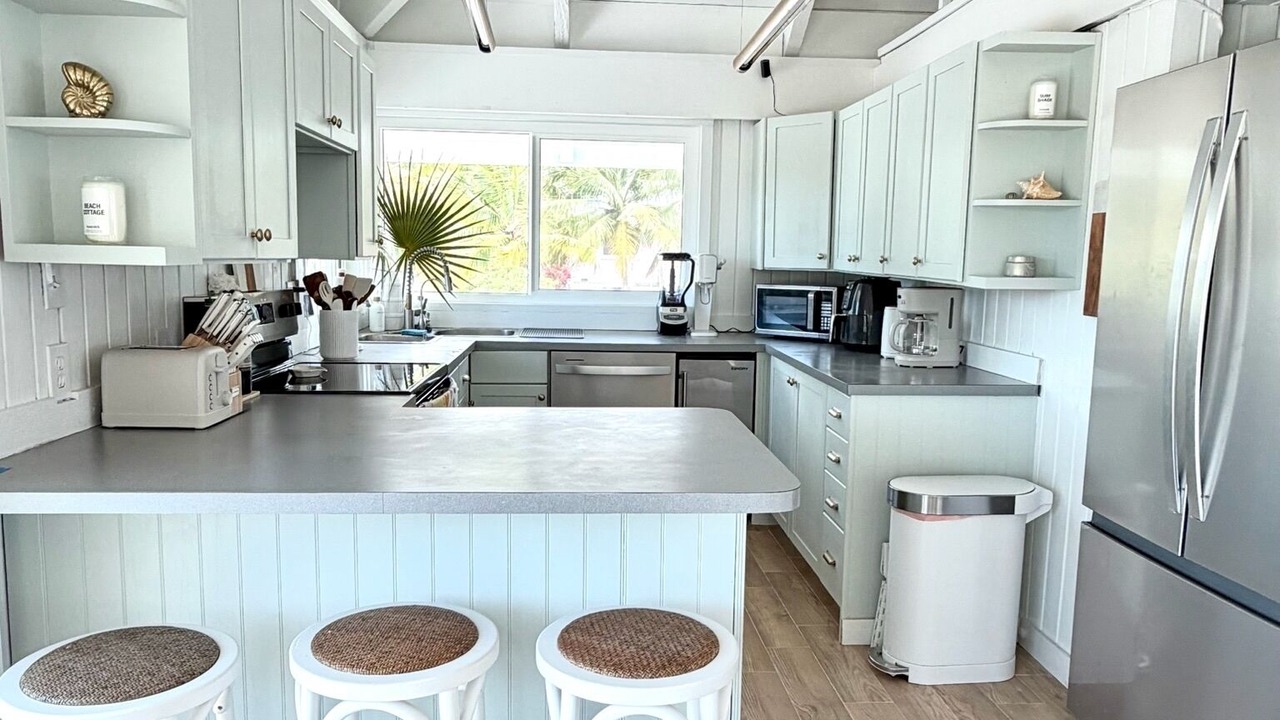 Photo of Kitchen in Great Harbour Cay