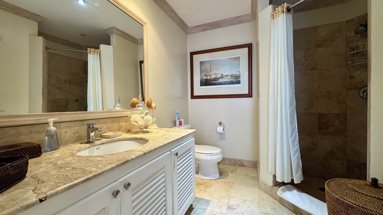 Photo of Bathroom in Gros Islet