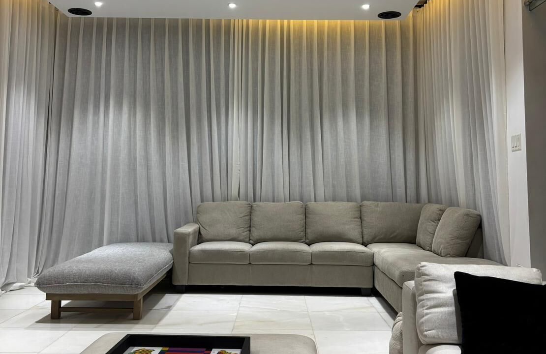 Photo of Livingroom in Salt Gut