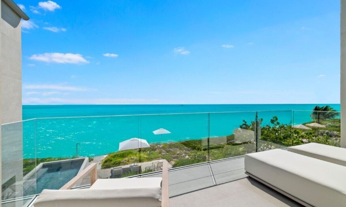 Photo of Patio Balcony in Long Bay Hills