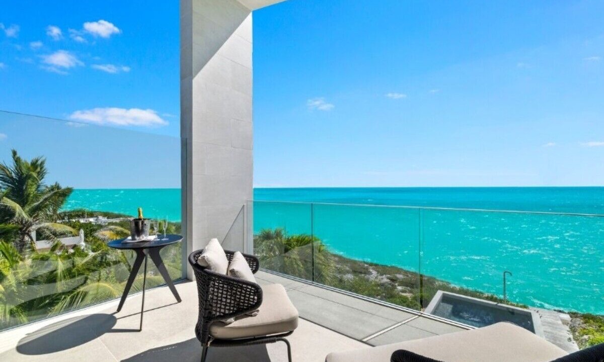 Photo of Patio Balcony in Long Bay Hills