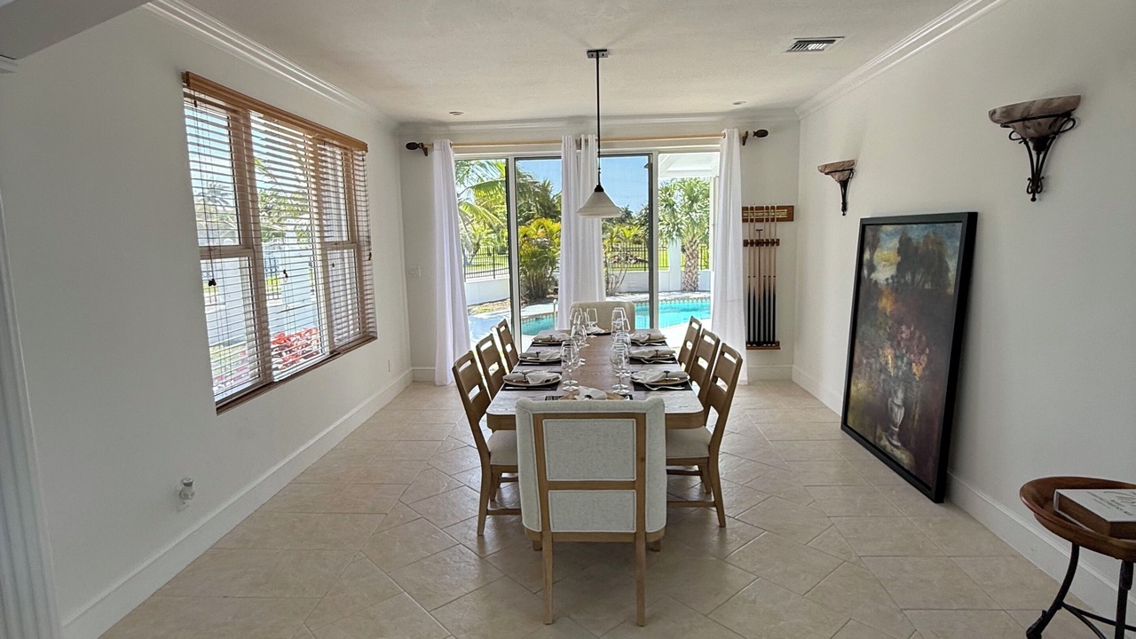 Photo of Others in Bahamia West