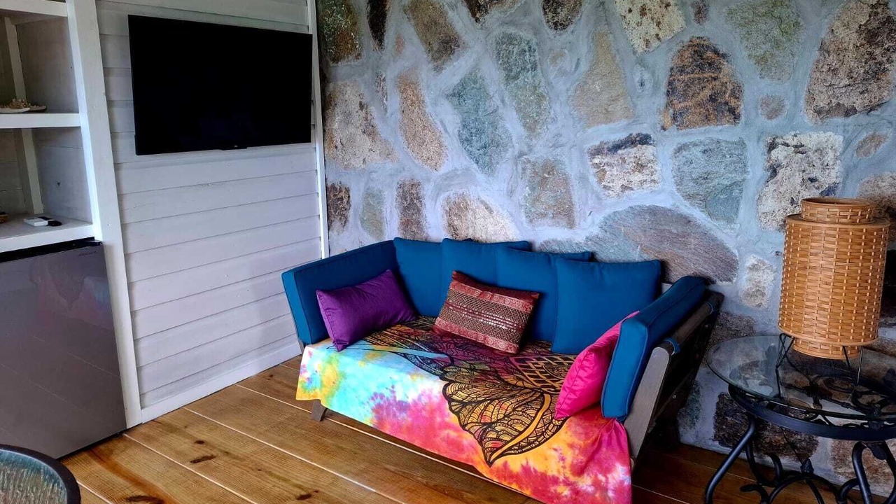 Photo of Livingroom in Johnson's Point