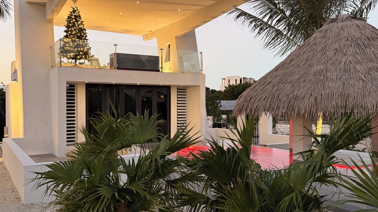 Photo of Patio Balcony in Long Bay Hills