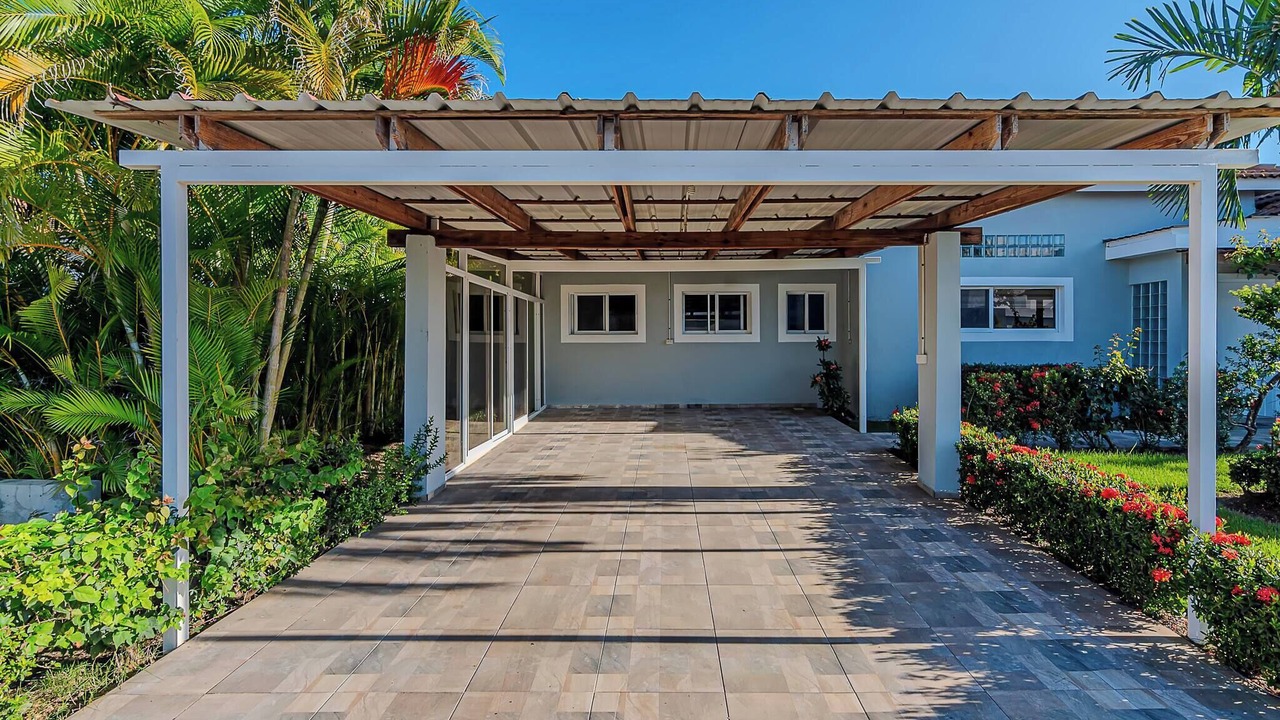 Photo of Patio Balcony in Playa Chiquita