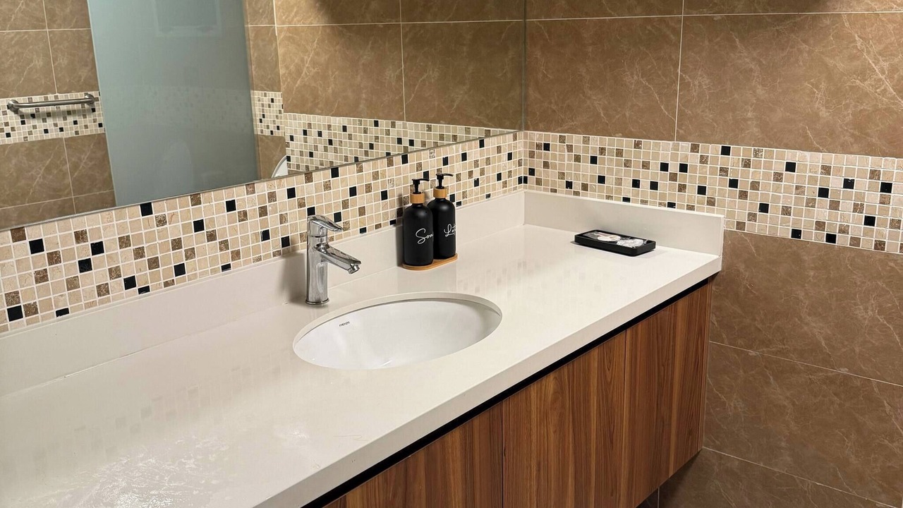 Photo of Bathroom in Eden Gardens