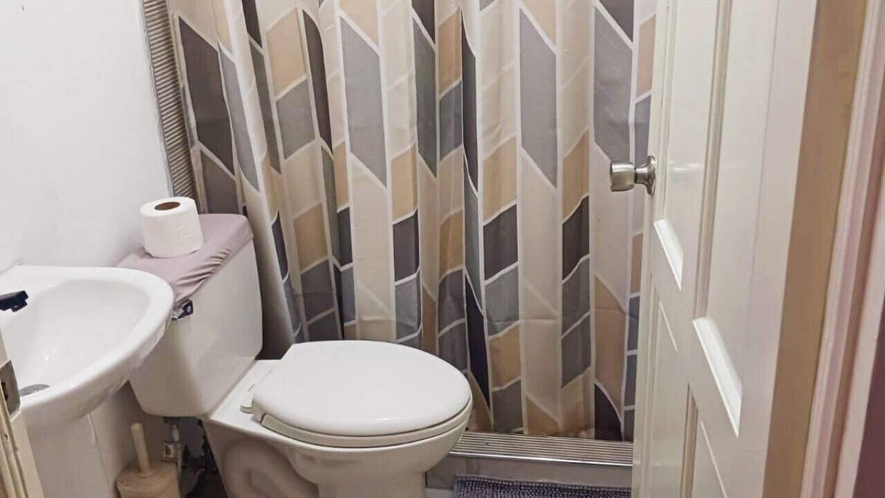 Photo of Bathroom in Drapers