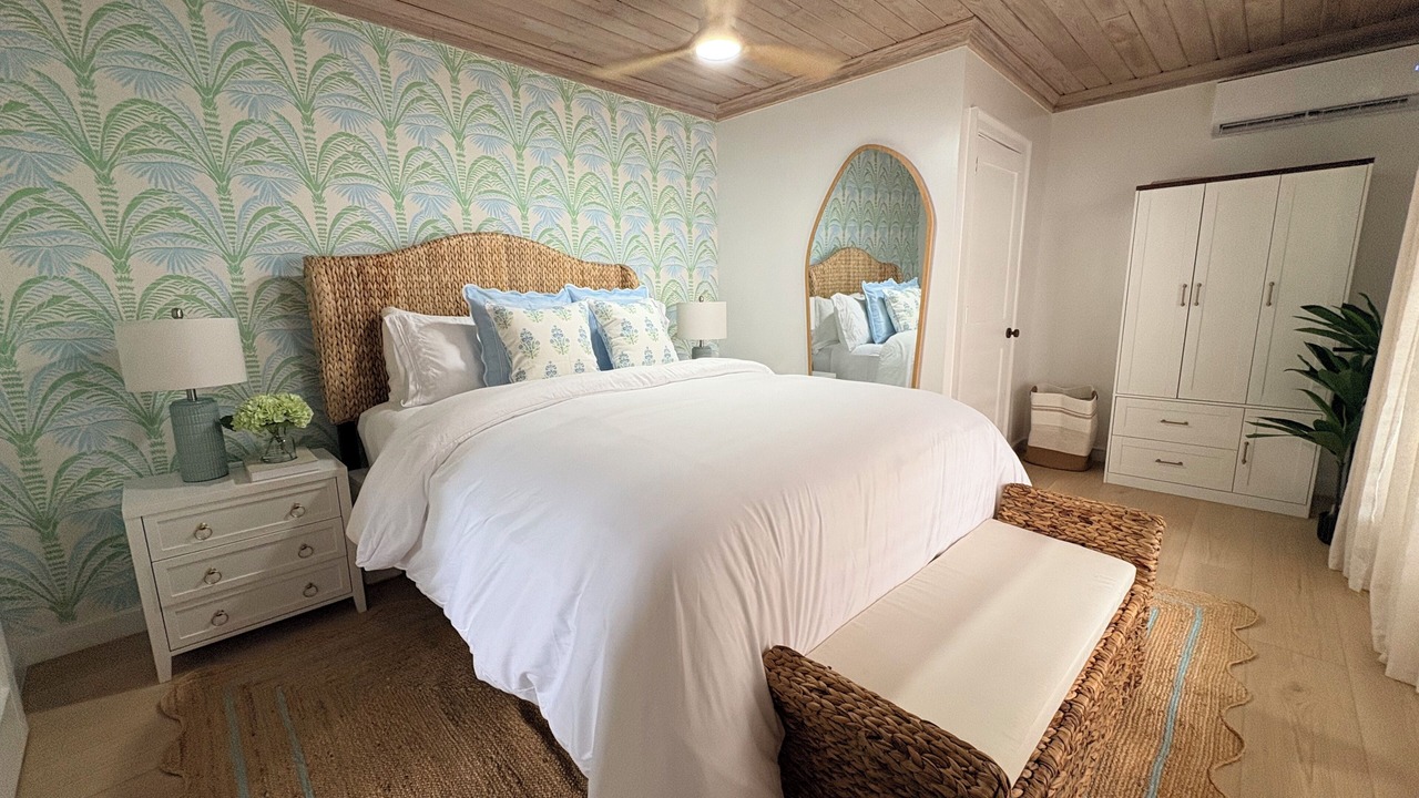 Photo of Bedroom in Dunmore Town
