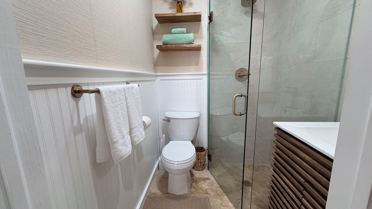 Photo of Bathroom in Dunmore Town