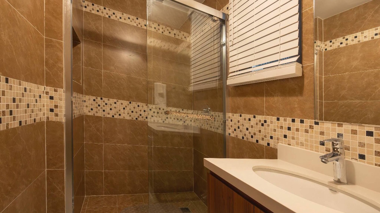 Photo of Bathroom in Eden Gardens