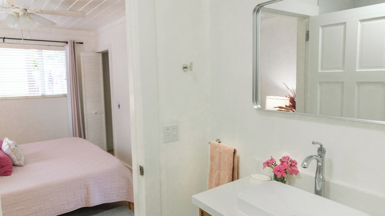 Photo of Bedroom in Dunmore Town