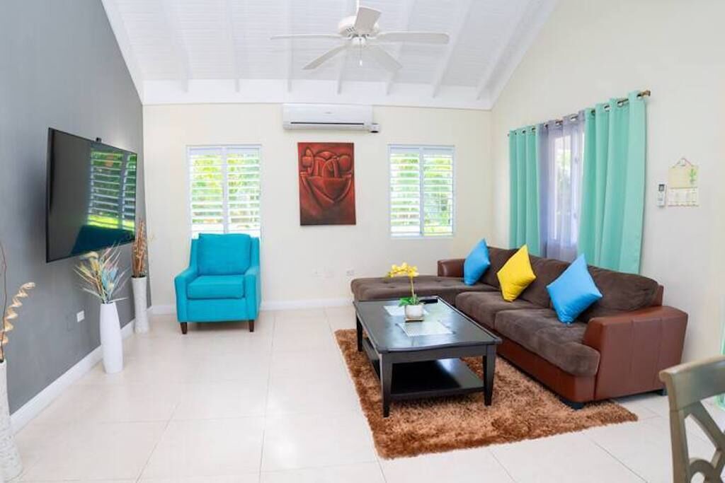 Photo of Livingroom in Ocho Rios