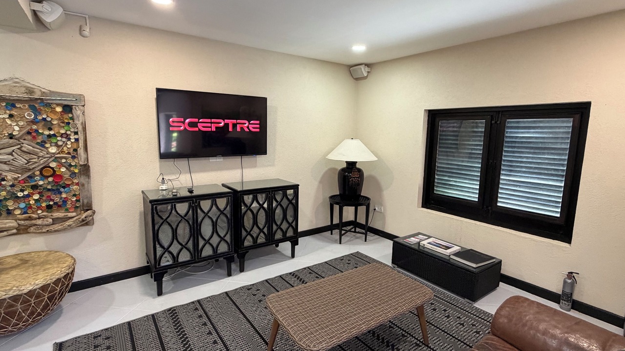 Photo of Livingroom in Spring Estate