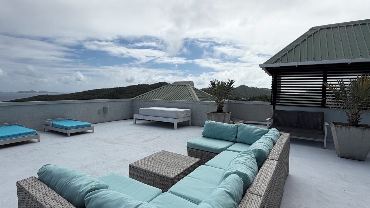 Photo of Patio Balcony in Spring Estate