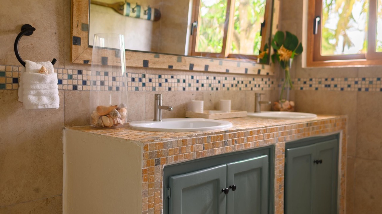 Photo of Bathroom in Portillo